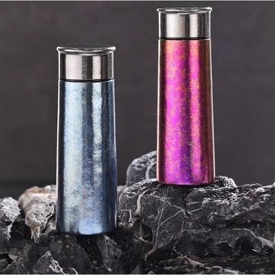 Bouteille d'eau en métal ultra léger portable explorateur de titane bouteille de finition martelée 360 ml bouteille d'eau d'aventure résistance à la corrosion supérieure