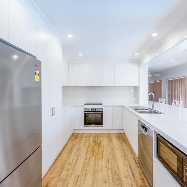 Flat Pack Lacquer Kitchen Cabinets Matte White Custom