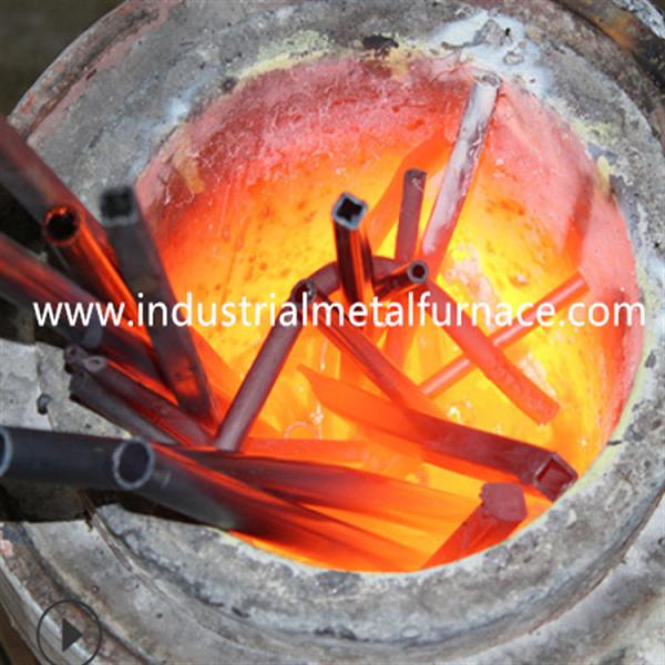 Fornalha de derretimento de cobre de aço elétrica da indução do ouro do alumínio da frequência 70KW média