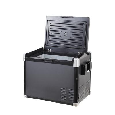 Refrigerador de carro portátil de mini capacidade 30L Adequado para SUV DC 12V