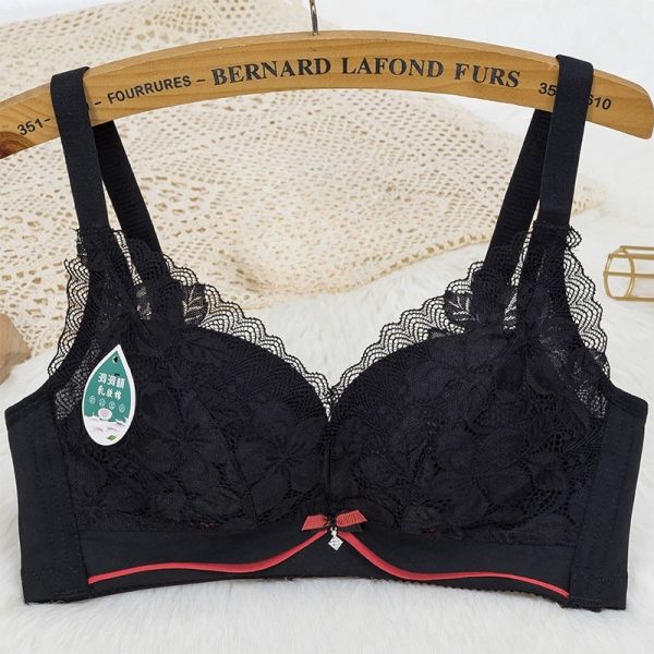 Women Bra Underwear High Quality Comfortable Fashion Design Bra With Lace Wire-Free Wholesale Bra Winter for Women