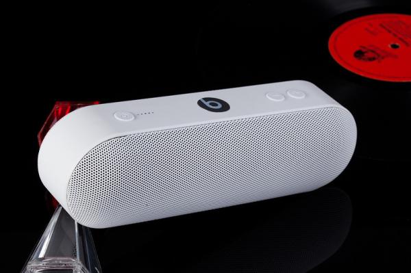 Brand New Genuine Beats by Dr. Dre Beats Pill+White FACTORY SEALED  Beats Pill+Bluetooth Wireless Speaker White