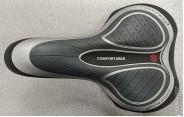 Cadeau de vélo en cuir noir de taille universelle avec ventilation creuse