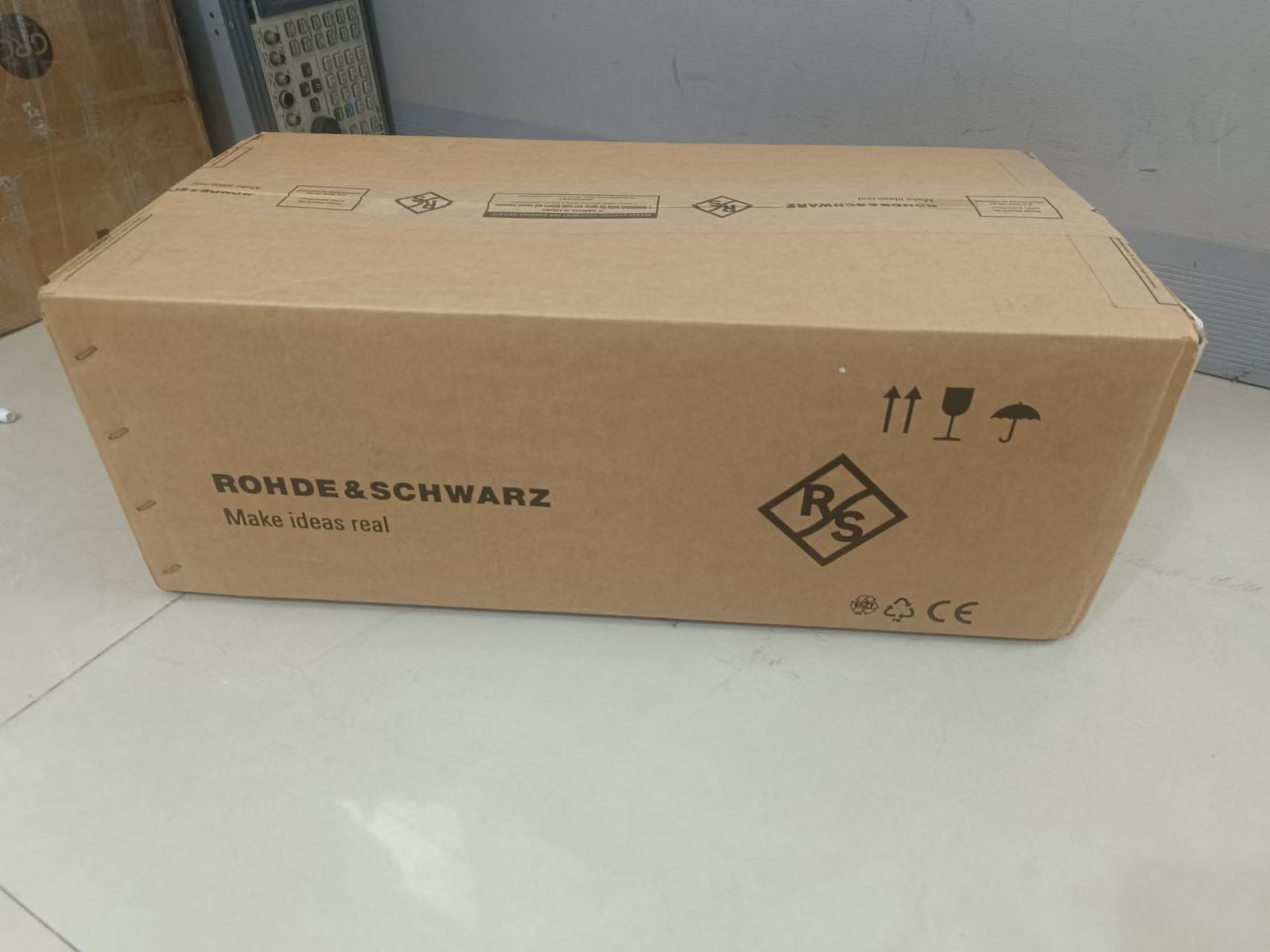 Ручной осциллоскоп Rohde и Schwarz Scope Rider RTH1004 60 MHz до 500 MHz