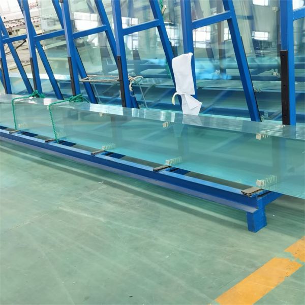 Customized Ultra Clear Low Iron Glass 3mm - 19mm Glass For Window And Doors