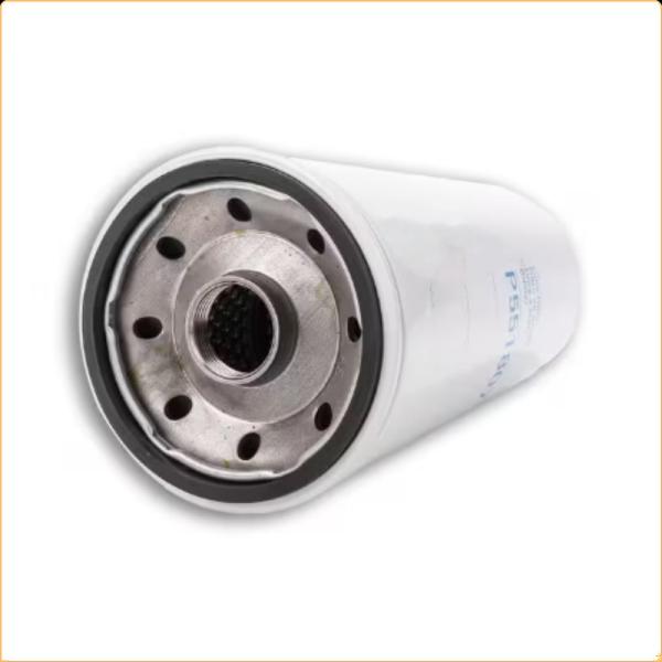 Wholesale Truck Trailer Engine Spare Parts Spin On Lube Oil Filter P551807 With Customized Package