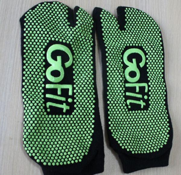 anti slip cotton toes yoga socks