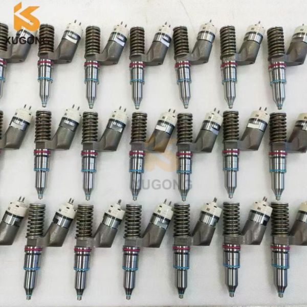 Fuel Injector 4062569 4088301 4088665 Fuel Injection Pump Construction Machinery Parts In Stock