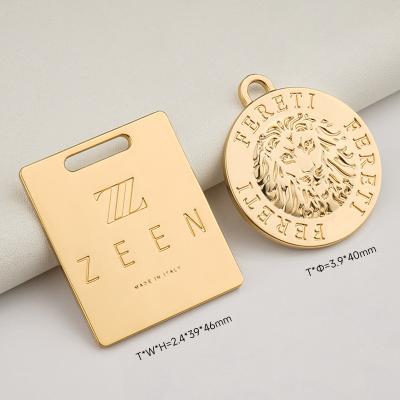 Gold Metal Hangtag For Custom Handbags Custom Designs And Customer Size Options
