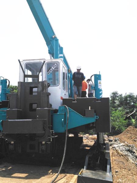 Compcat T - travaux ZYC120 Jack dans la machine de pile et la longue durée d'installation d'entraînement de pile