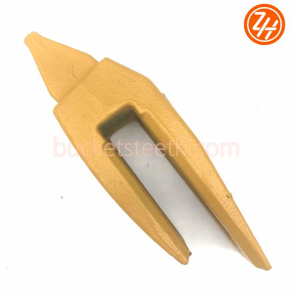 2713-9050 DH55 Excavator Bucket Teeth Adapter Doosan Daewoo Parts