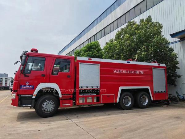 HOWO Fire Fighter Vehicle  , Foam Water Tanker Fire Rescue Fire Truck 6x4