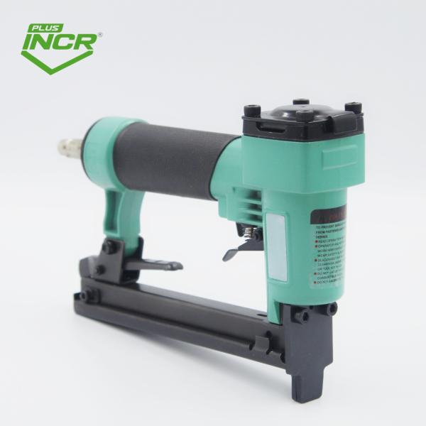 Pneumatic Staple Gun for Furniture Decoration 21 Gauge Fine Crown Air Stapler 8016 Green