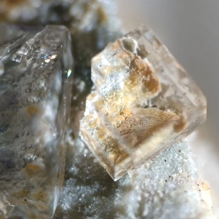 Ceramic Grade fluorspar lumps 80%-93% CaF₂ Great Flux & Stable Quality