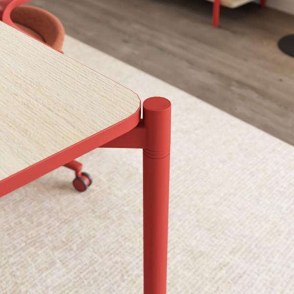 FLEX 4 person double-sided workstation Red desk with screen Modern simple with integrated cable management staff