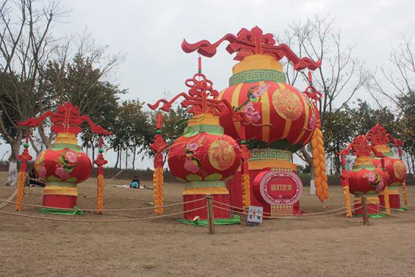 Red Decorated Special Lamp Post Lantern Display On Chinese Street