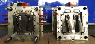 Double color Automotive Plastic Mould by rotation table moulding