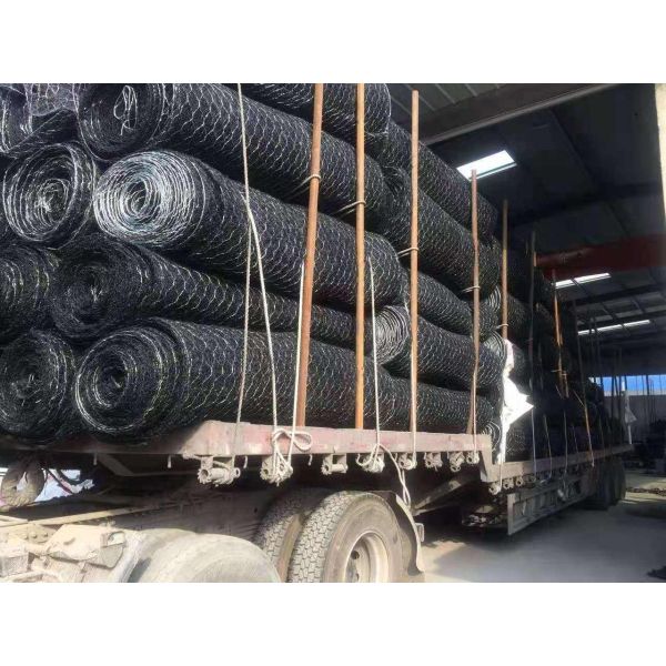 Mike Pads Reinforced Mike Mat Reinforced Three-Dimensional Mesh PVC Coated Hot Dipped Galvanized Galfan Reinforced Composite Geomat Erosion Control Mat Soil Stabilization Matting Mud Control Mats