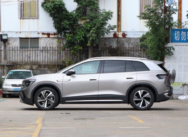 SUV de tamanho médio Left Drive 2024 Volkswagen ID6 Crozz Pro Veículo elétrico para disponibilidade
