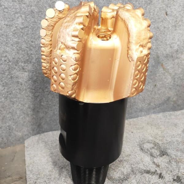 8 1/2  215,9 mm Corps en acier 6 lames PDC Forage à diamants pour le forage de puits de pétrole et de gaz