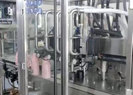 Двигая завалка воды машины завалки 4KW бутылки шампуня сервопривода и покрывая машина