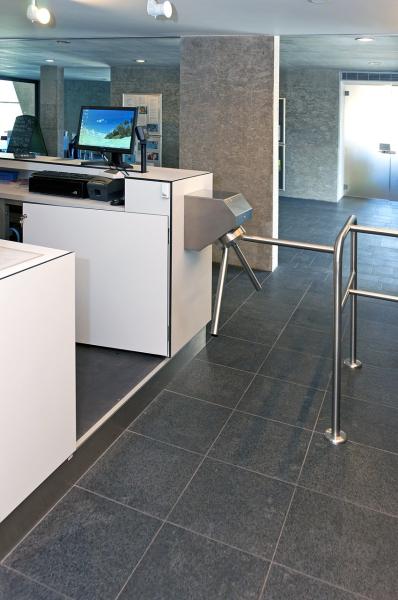 Wall Mounted Pedestrian Turnstile Gate Full Automatic Motorised For Bus Entrance Control