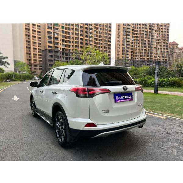 Used 2020 Japanese Rav-4 CVT 2.0L 2WD SUV, 34000 Mileages , No Accidents ,A Small Area of Repainting on the Right Fender