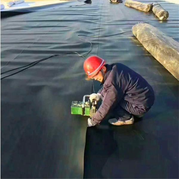 1.5mm 1mm 0.5mm Geomembrana de HDPE para Peixe Liner Liner Liner Padrão GB/ASTM GRI-GM13