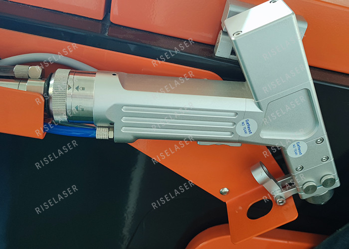 Стальной обращанный 1500w сварочный аппарат лазера волокна с автоматическим фидером провода