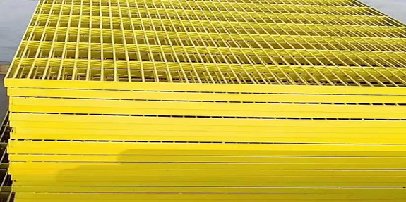 Зеленый пластиковый пропитанный подиум 100x200 пола решетки металла