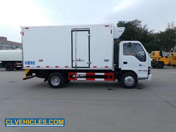 N Series ISUZU Reefer Truck 130hp Cold Truck Delivery Sliding Doors