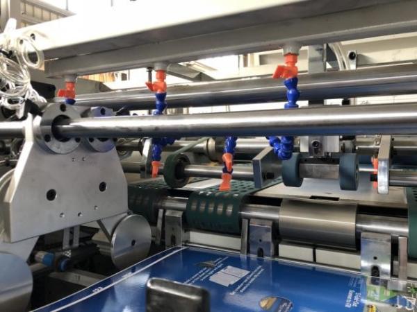 Alta velocidade de estratificação da máquina do filme térmico vertical automático da série de NFM-E