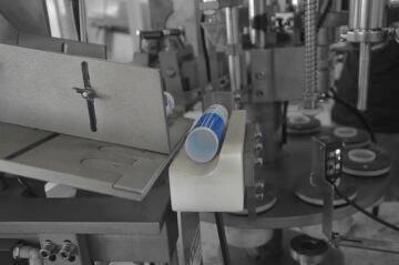 Automatic High Speed Tube Filling & Sealing Machine For Plastic Tube And Laminated Tube