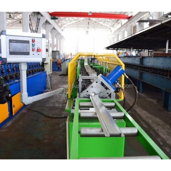 Máquina formadora de rolo treliçado para sistema de estrutura de teto 0,8 mm Ripa de telhado Omega 12 m/min