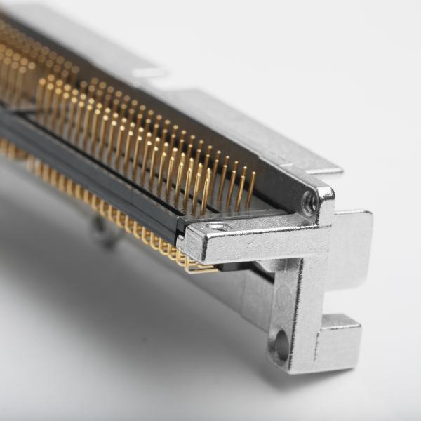 Высокое количество штифтов Докинг I / O соединитель  30046-160T-F 0,635 мм