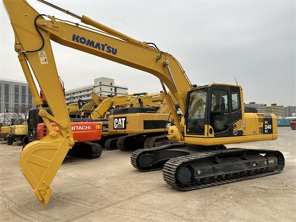 2020 Used Komatsu PC240LC-8 Excavator With Operating Weight Of 25130 Kg