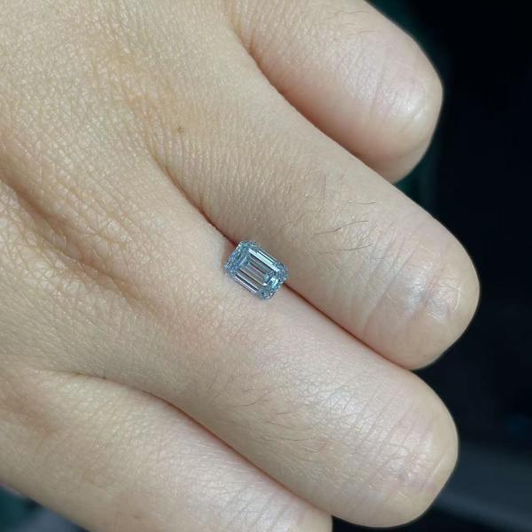 0.65 Carat CVD Lab Grown Blue Diamonds Emerald Without Inlay To Cultivate