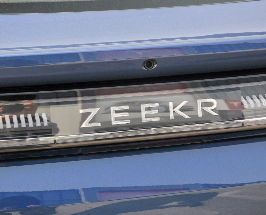 ZEEKR 001 2023 ВЫ версия 100kWh 656KM хэтчбек 5 мест 2 моторов электрический