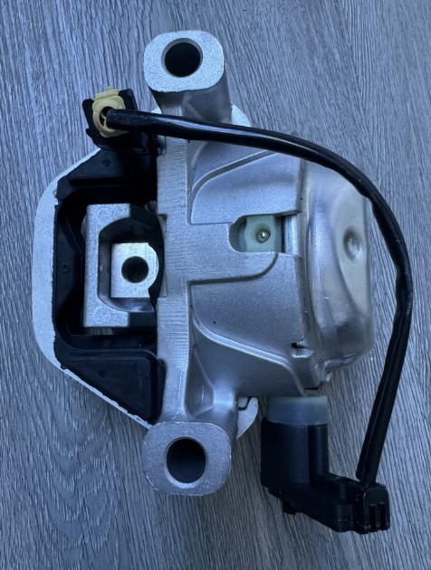 High-quality engine bracket R electric 4G0 199 381 LD for C7 / Phaeton / 2.0T