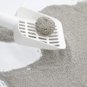 Dust Free Bentonite Cat Litter Natural Mineral Formula with Powerful Odor Lock Control