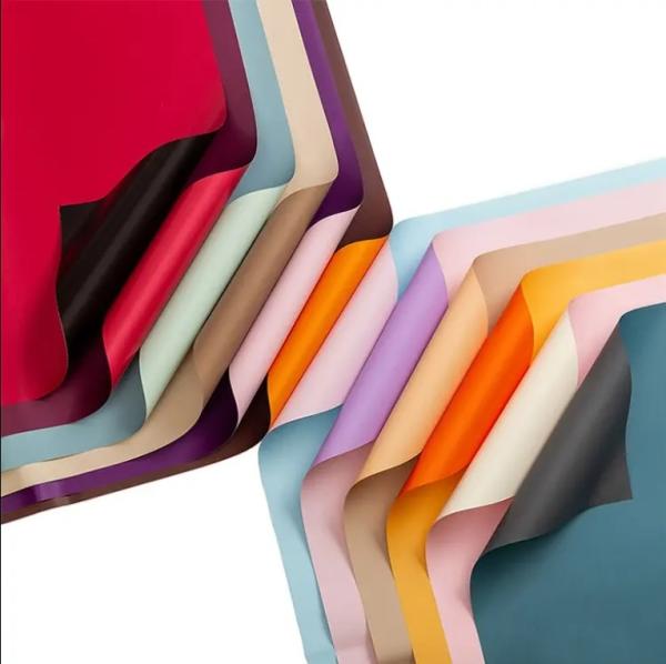 Papel de embrulho de buquê de floristas Papel de cores sólidas multicolor e à prova d'água para flores 58*58cm
