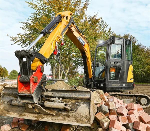 2005-2019 Excavadora de segunda mão Capacidade de balde 0,02-0,06m3 SANY SY16C Motor modelo Yanmar 3TNV70 mini Excavadora usada