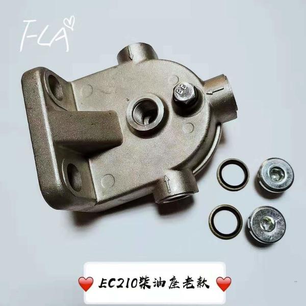 VOLVO Engien Diesel Fuel Filter Head , Oil Filter Head Spare Parts Cost Effective