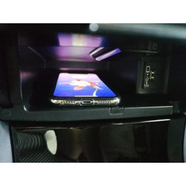 OE-Fit Car Wireless Charger with qi For HONDA Accord 9 2014-2016 fast chargers 10W in car chargers with 3 coils