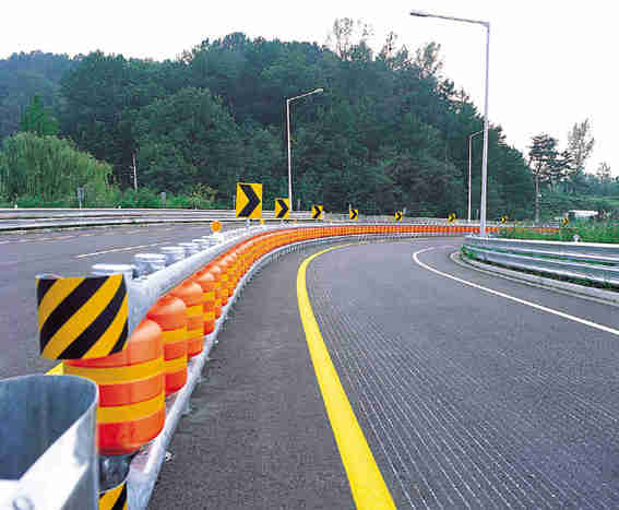 345 мм диаметром дорожный роликовый барьер для легкой установки и обслуживания