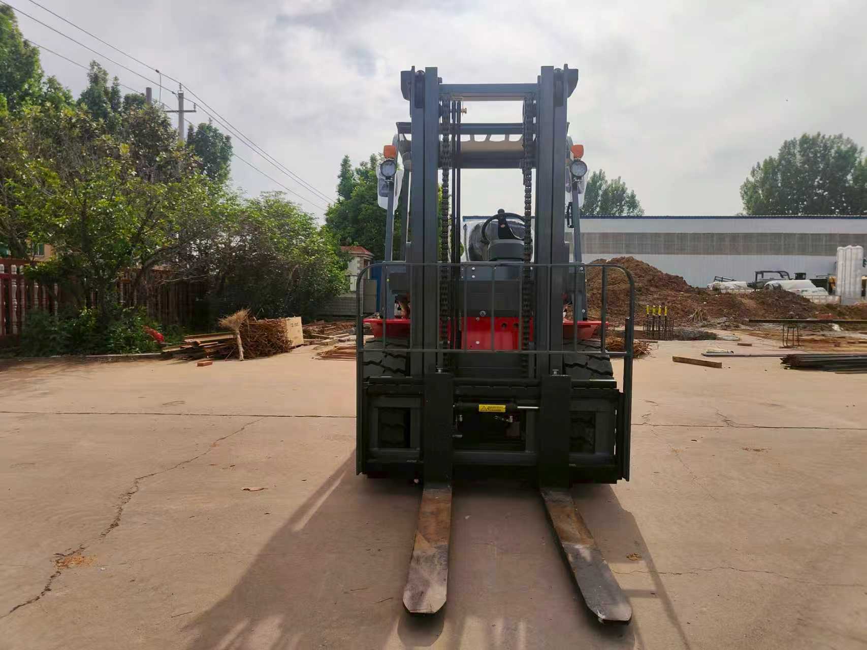 4T-5T China Factory Price Diesel Forklift Truck with Guaranteed Technology