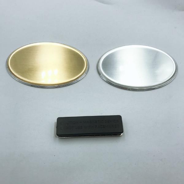 Crachá de nome magnético decorativo oval do metal N35 do OEM