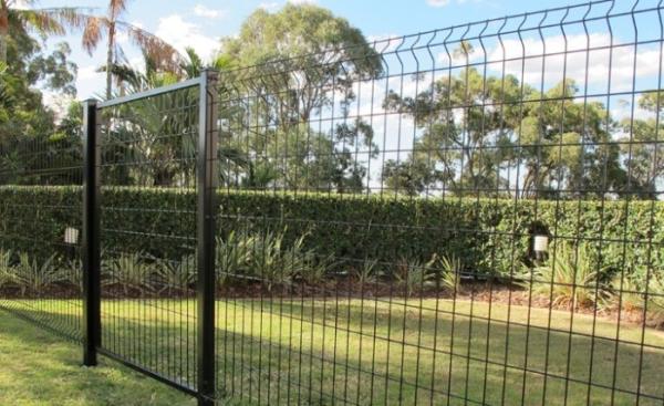Waterproof Steel 3m Width Black Welded Wire Mesh Fencing For Commercial Sites