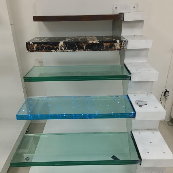 OEM/ODM Escalera de vidrio de diseño elegante personalizado con barandilla de vidrio y led automático