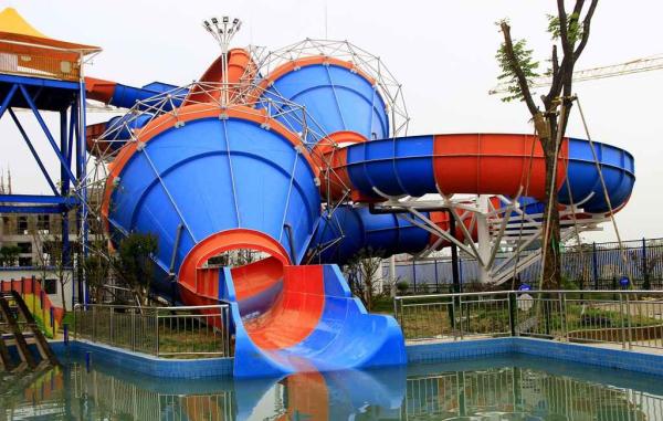 Durable Fiberglass Water Slide For Family Interactive Water Fun In Water Park